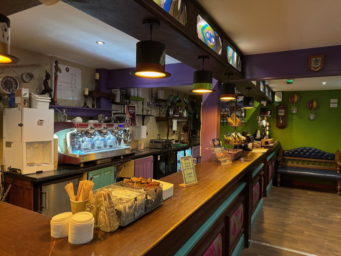 Food & Drinks 4, Gulliver's Valley M1 JCT 31, Rotherham