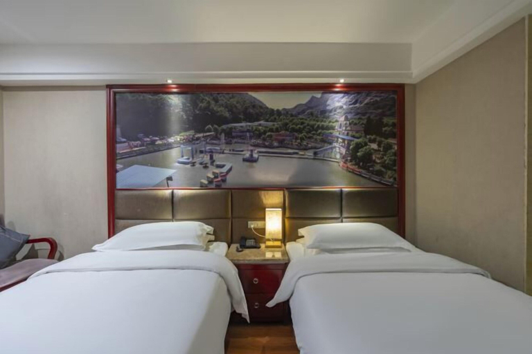 Bedroom 3, Chonpines Hotel, Xinyu