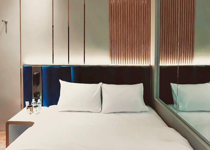 Bedroom 13
