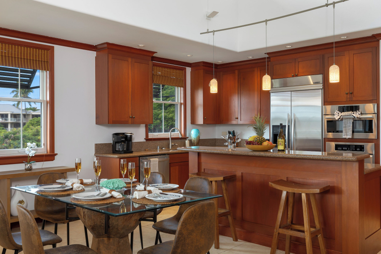 Food & Drinks 5, Hilton Pool Pass Kolea - Luxe Penthouse, Hawaii