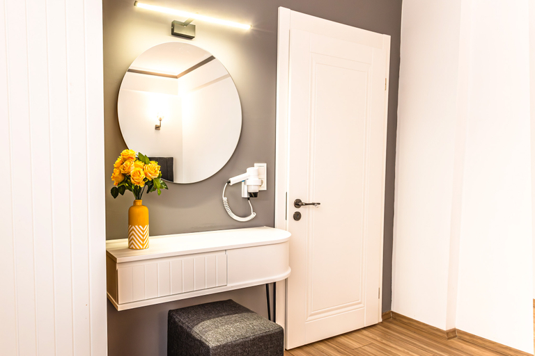 Bathroom 15