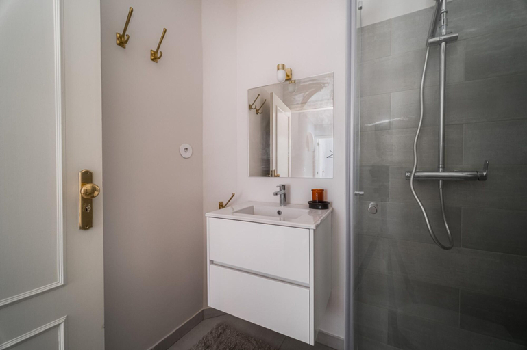 Bathroom 5, Nomad s By Sta Catarina Flats - 3bed Moments, Porto