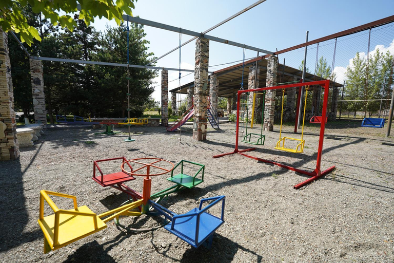 Others 4, Maria Resort