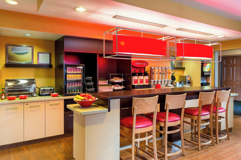 Food & Drinks 4, TownePlace Suites By Marriott Phoenix North, Maricopa