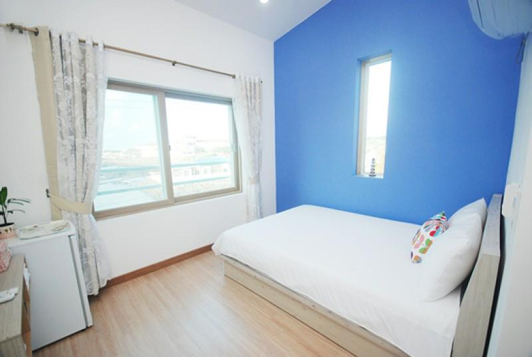 Bedroom 3, Jeju Byeolbaram Pension, Jeju