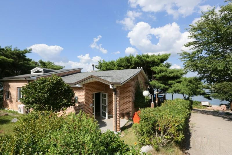 Others 3, Taean Eden Cabin Pension, Taean