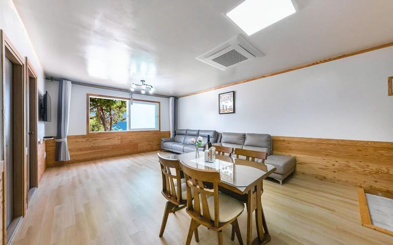Others 3, Yeosu Geumodo Time and Space Pension, Yeosu