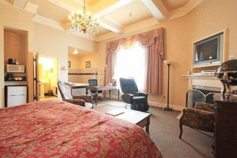 Bedroom 3, Best Western Merry Manor Inn, Cumberland