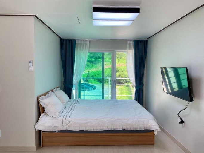Bedroom, Danyang Greenery Moon Pension, Danyang
