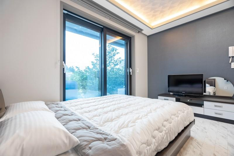 Others 3, Goseong Breeze Pension, Goseong