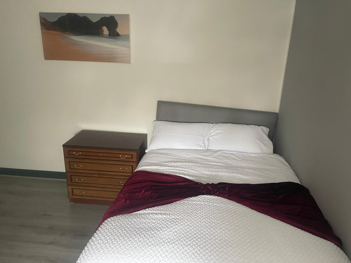 Room 3, Winners Inn - Modern 1BR Cozy Retreat - Free Parking, Tameside
