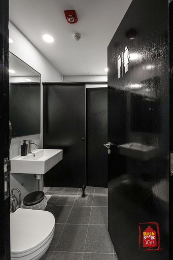 Bathroom 17