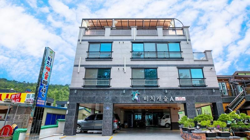 Exterior & Views 2, Gyeongju Beach Castle Pension, Pohang