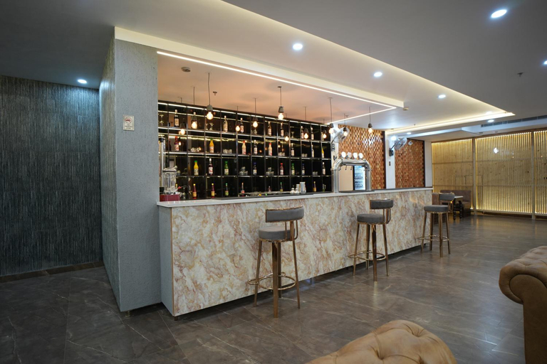 Food & Drinks 5, Hotel Seven Star, Durg
