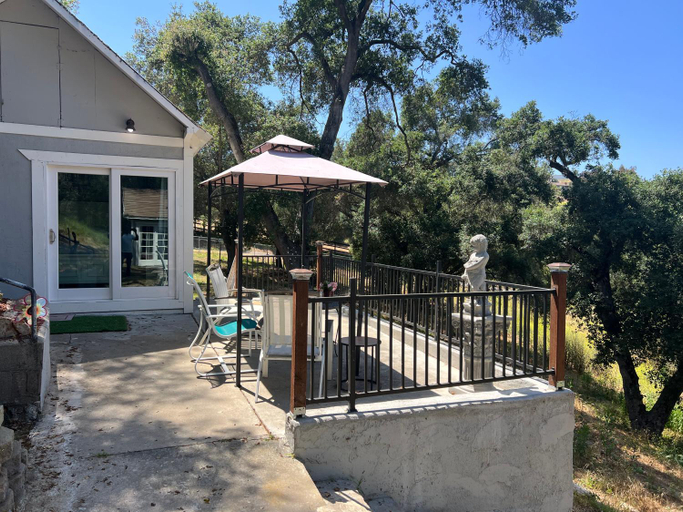 Exterior & Views 1, Newly Remodel Wine-Country Retreat, San Diego