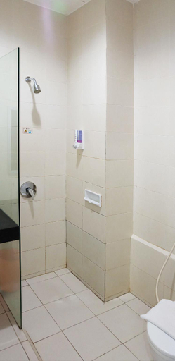 Bathroom 25