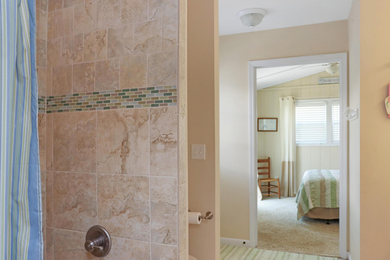 Bathroom, Summer Breeze, Gulf