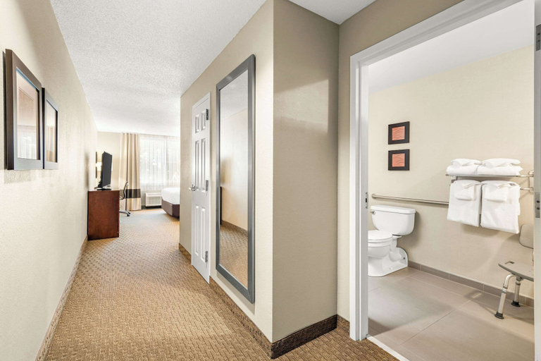Bathroom 4, Comfort Inn & Suites North Conway, Carroll