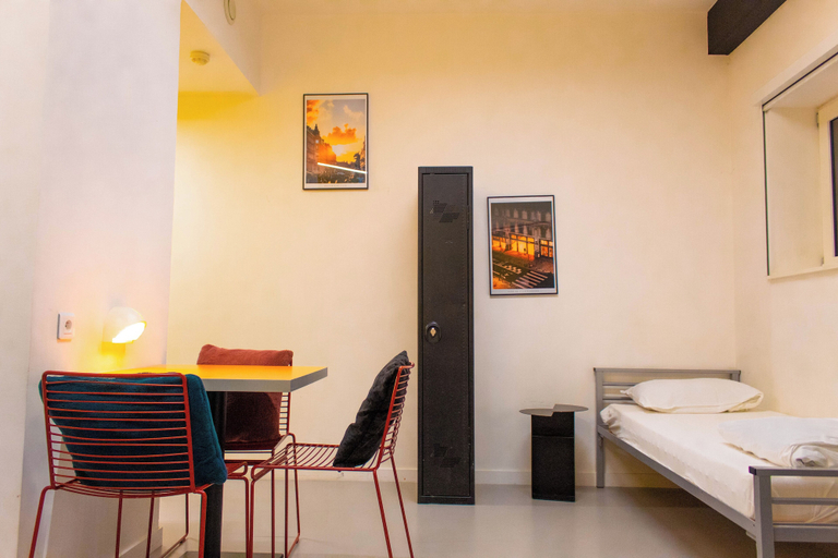 Bedroom 4, Auberge de Jeunesse HI Lille, Nord
