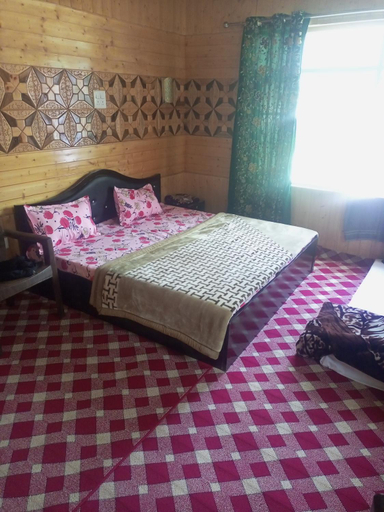 Bedroom, Sunrise Hotel and Restaurant Mastan Gurez, Bandipore