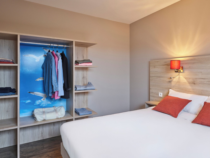 Bedroom 14