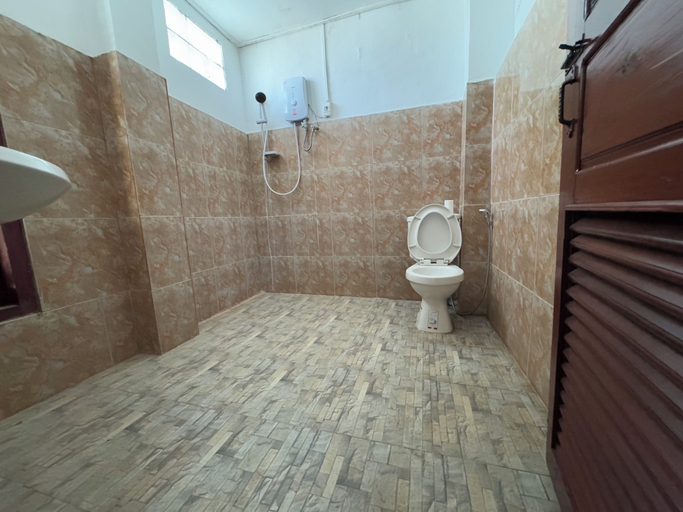 Bathroom 3, Vang Vieng Green Hotel, Vangvieng