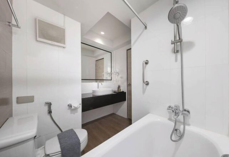 Bathroom 4
