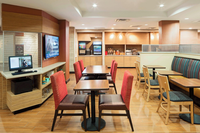 Food & Drinks 5, TownePlace Suites by Marriott Austin Round Rock, Travis