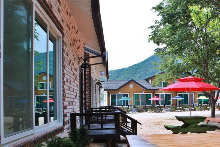 Exterior & Views 1, Goesan Forest Harmony Pension, Goesan