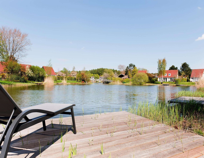View from property 5, Holiday Home in Groningen With Pool, Vlagtwedde