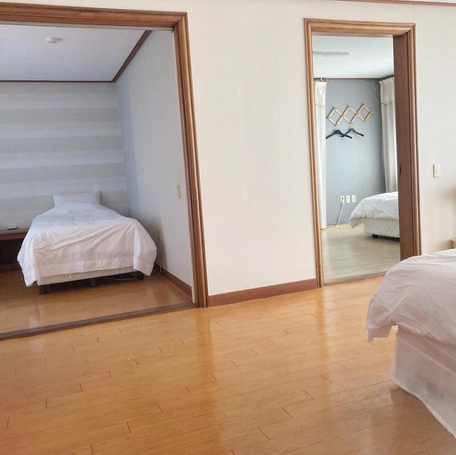 Bedroom 2, Seogwipo Guesthouse Big Some, Seogwipo