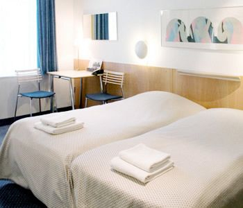 Others 3, Go Hotel Saga, Copenhagen