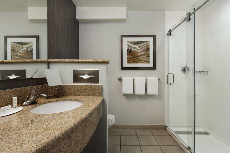 Bathroom 11