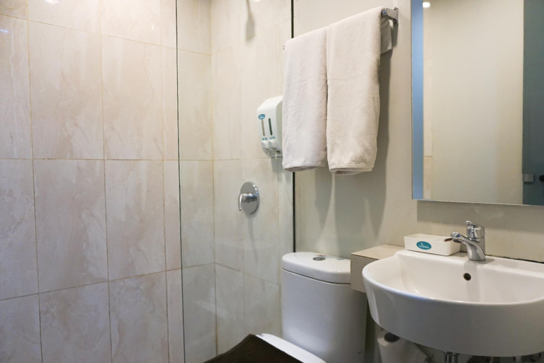 Bathroom 11