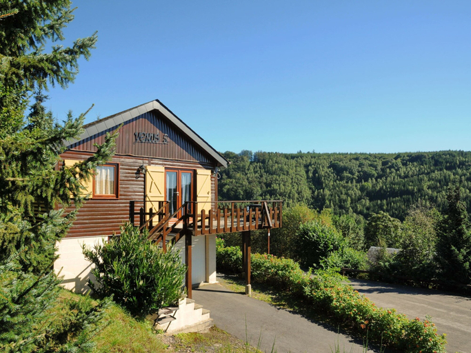 Cosy chalet with sauna in a quiet area, Luxembourg