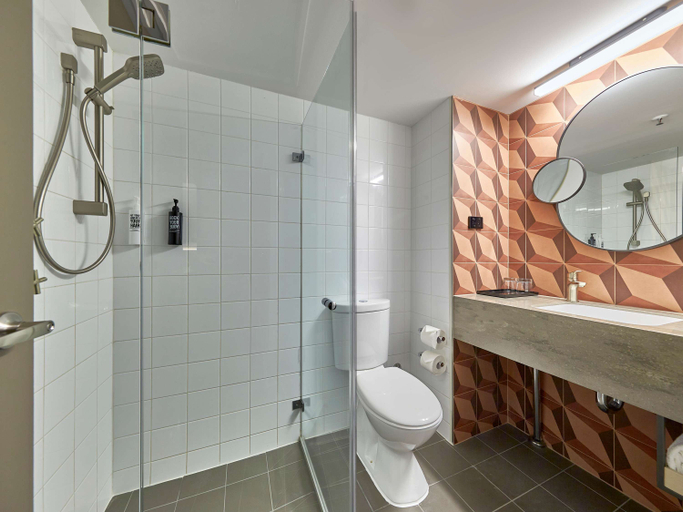 Bathroom 21