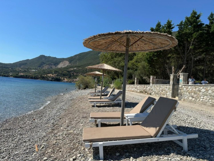 Others 4, Scalma Villas, Central Greece