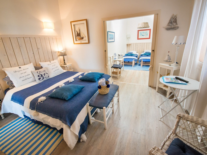 Bedroom 5, Villa Ambrosia, Aude