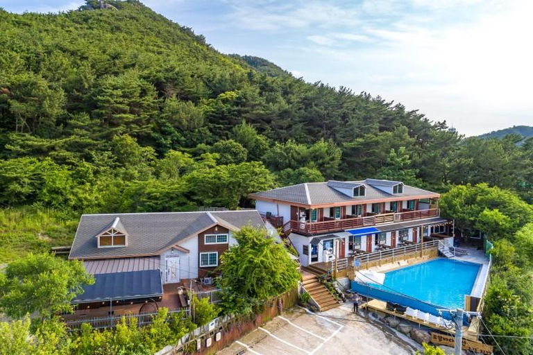 Exterior & Views, Pohang Bada Pension (Buk-gu), Pohang