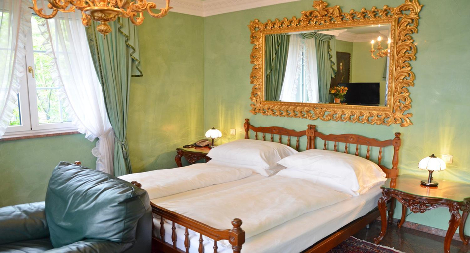 Bedroom 23