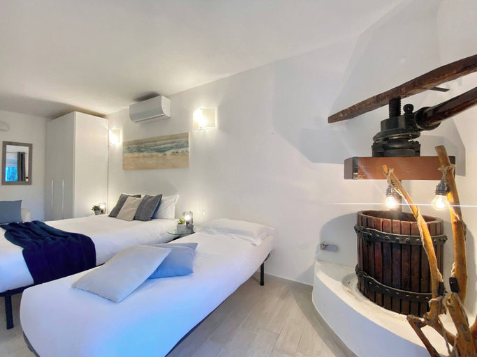 Bedroom 18