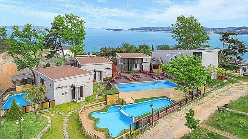 Exterior & Views 1, Taean Somnium Tree Pension, Taean