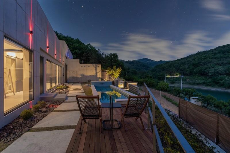 5, Cheongdo Lago Pool Villa, Gyeongsan