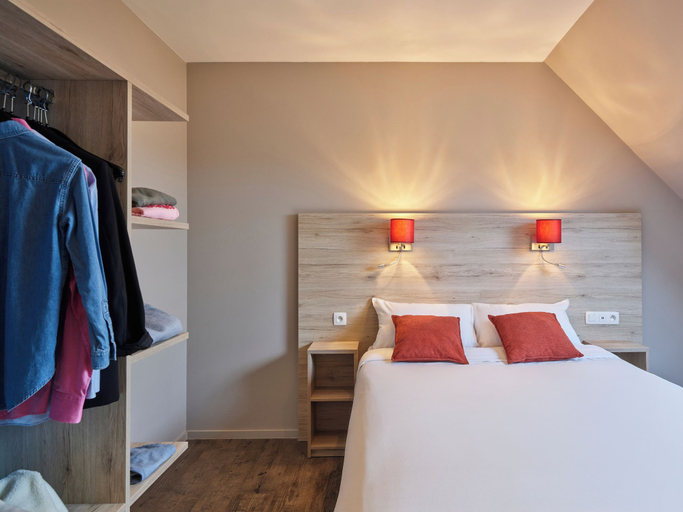 Bedroom 13