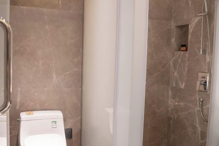 Bathroom 4, Good Fortune Hot Spring Hotel, Lianyungang
