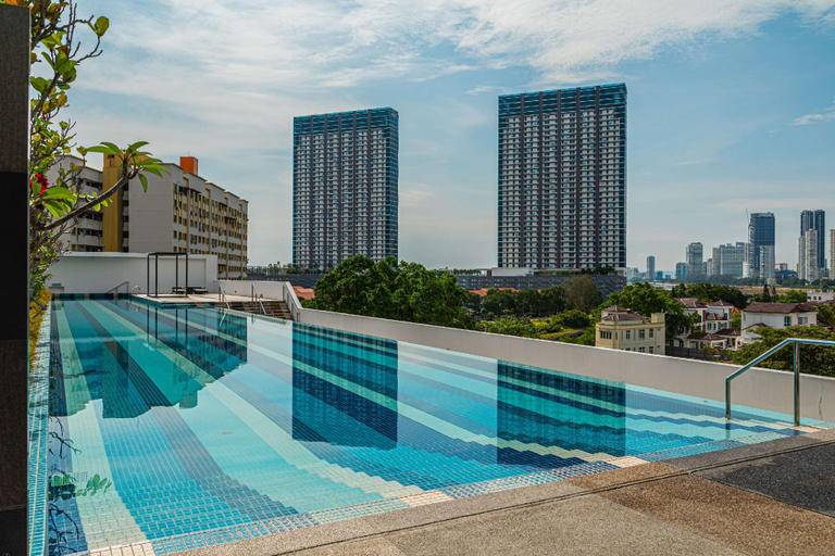 Swimming Pool 16