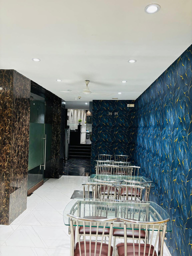 Others 5, Powai Inn, Mumbai Suburban