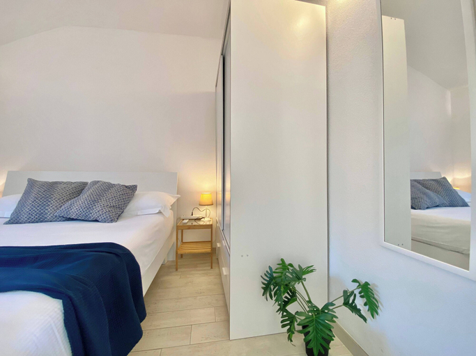 Bedroom 28