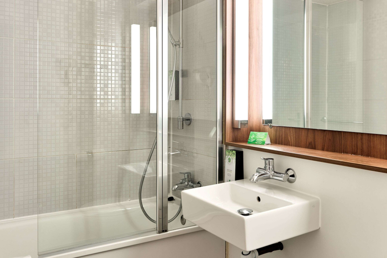 Bathroom 4, Campanile NATURE - Villennes sur Seine Poissy, Yvelines