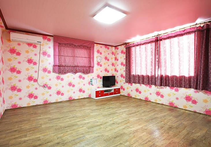 Bedroom 2, Gapyeong Good Day Pension, Gapyeong